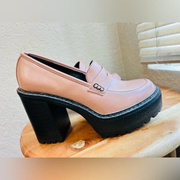 Madden Girl Women's Kassidy Loafer like new size 6 - Picture 6 of 8